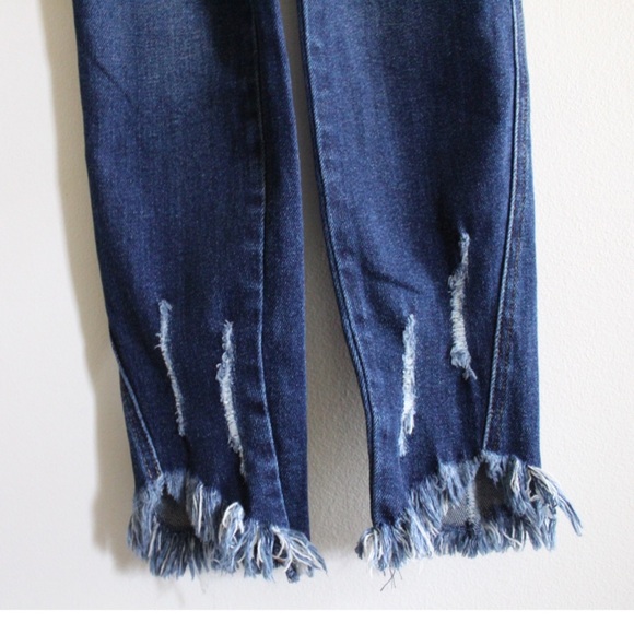 KanCan Maternity NWOT Skinny Over Bump Frayed Hem Maternity Jeans Raw Frayed Hem - Picture 7 of 12